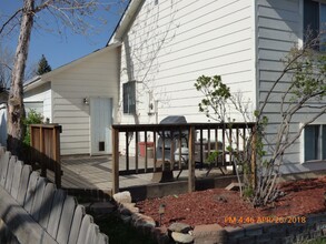 9114 W Monticello Ave in Littleton, CO - Foto de edificio - Building Photo