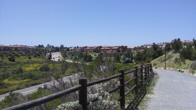 2727 Hazelnut Ct in Chula Vista, CA - Building Photo - Building Photo