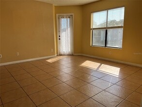 2131 Cascades Blvd in Kissimmee, FL - Building Photo - Building Photo