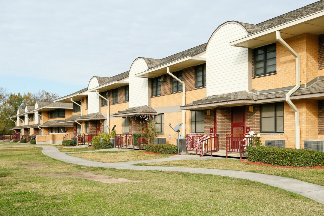 Irvington Village in Houston, TX - Building Photo