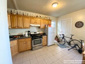 55 Hillside St, Unit #2 in Boston, MA - Building Photo - Building Photo