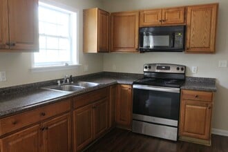 1403 Greenbrier Ct in Albany, GA - Building Photo - Building Photo