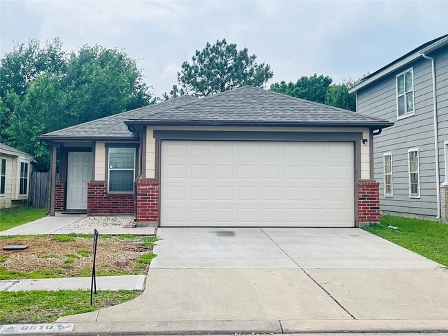 8510 Village Hollow Ln in Houston, TX - Building Photo - Building Photo