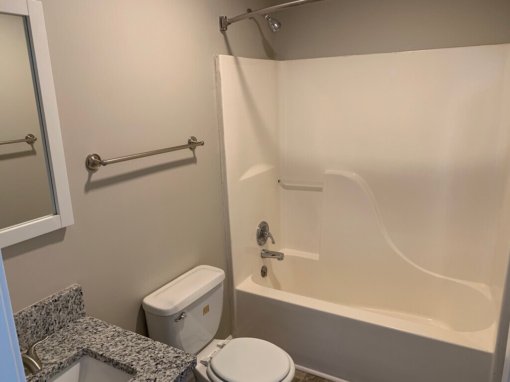 Flats on Main Apartments Oxford, AL Apartments