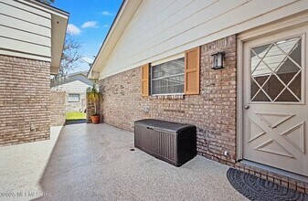 9252 San Jose Blvd, Unit 2202 in Jacksonville, FL - Foto de edificio - Building Photo