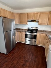 64 Mardell Cir in Asheville, NC - Foto de edificio - Building Photo