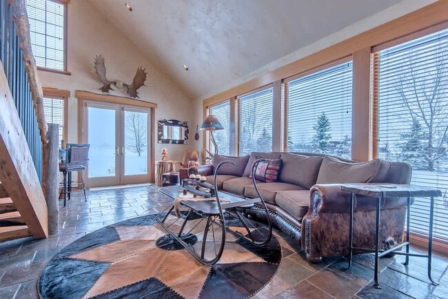 2862 Grand Teton Rd in Driggs, ID - Building Photo - Building Photo