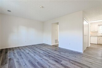 732 S Candler St in Decatur, GA - Building Photo - Building Photo