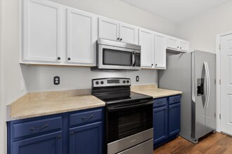 4451 S Ammons St, Unit 5 - 307 in Denver, CO - Foto de edificio - Building Photo