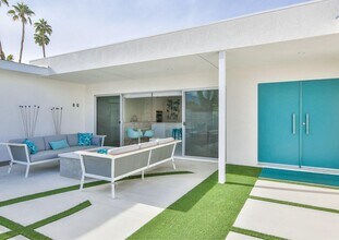 47956 Silver Spur Trail in Palm Desert, CA - Building Photo - Building Photo