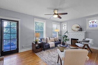 4952 Tholozan Ave, Unit 1 in St. Louis, MO - Foto de edificio - Building Photo