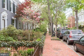 3014 Dent Pl NW, Unit 20E in Washington, DC - Building Photo - Building Photo