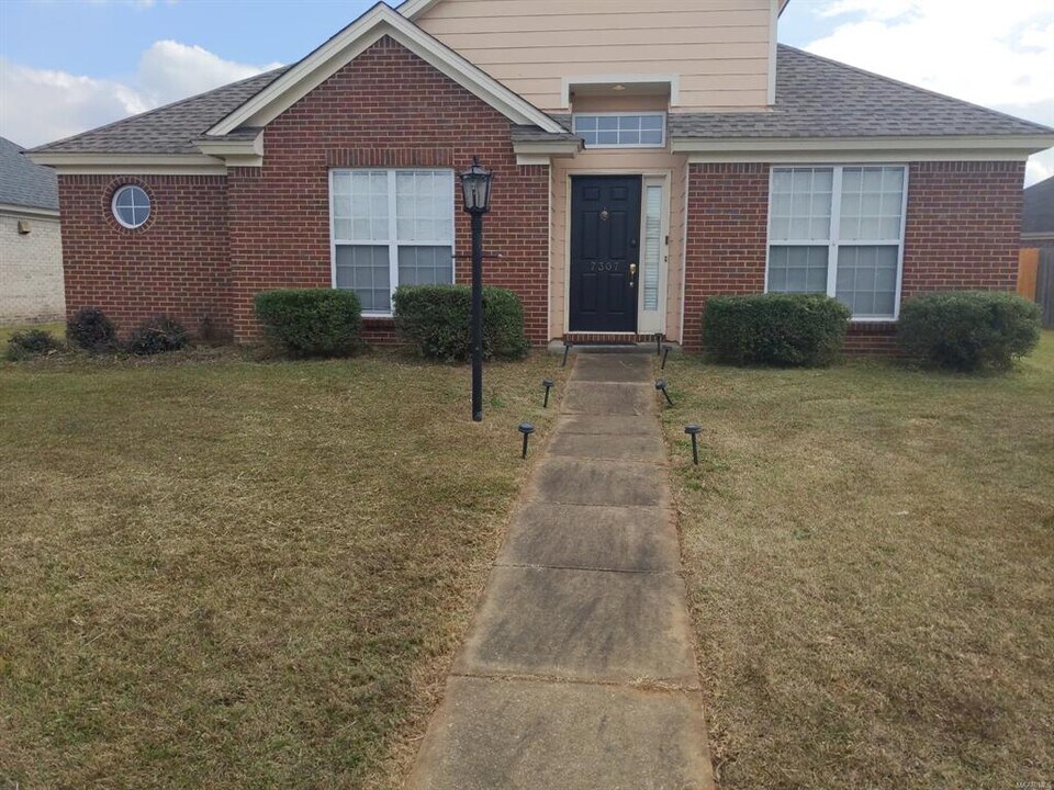 7307 Heathermoore Loop in Montgomery, AL - Building Photo