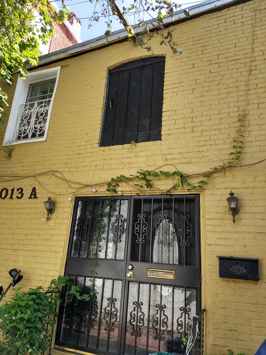 1013 Constitution Ave NE in Washington, DC - Building Photo