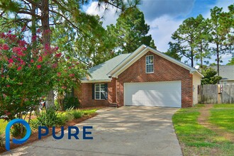 8 Burberry Ln in Columbia, SC - Building Photo - Building Photo