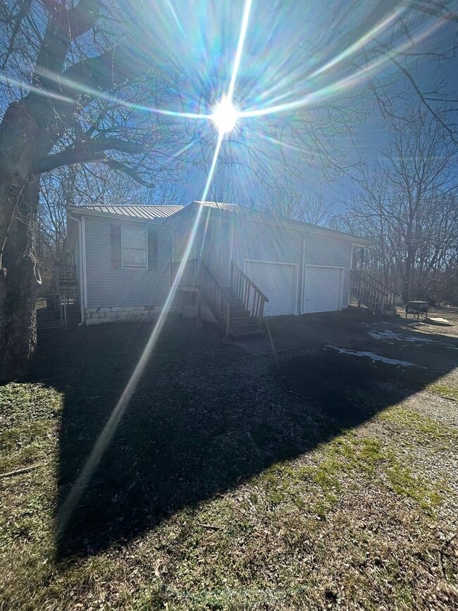 5709 W Michael Cole Dr in Fayetteville, AR - Building Photo - Building Photo