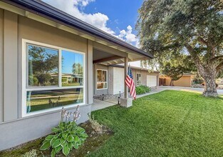 1251 Buckingham Dr in Thousand Oaks, CA - Building Photo - Building Photo