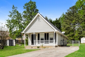 104 N Main Dr in Stockbridge, GA - Building Photo - Building Photo