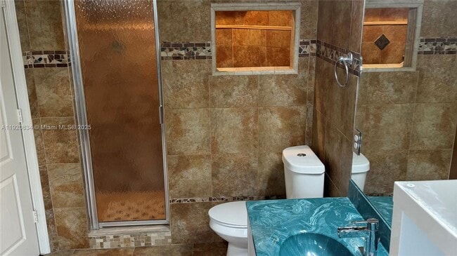 721 NW 135th Way in Plantation, FL - Foto de edificio - Building Photo