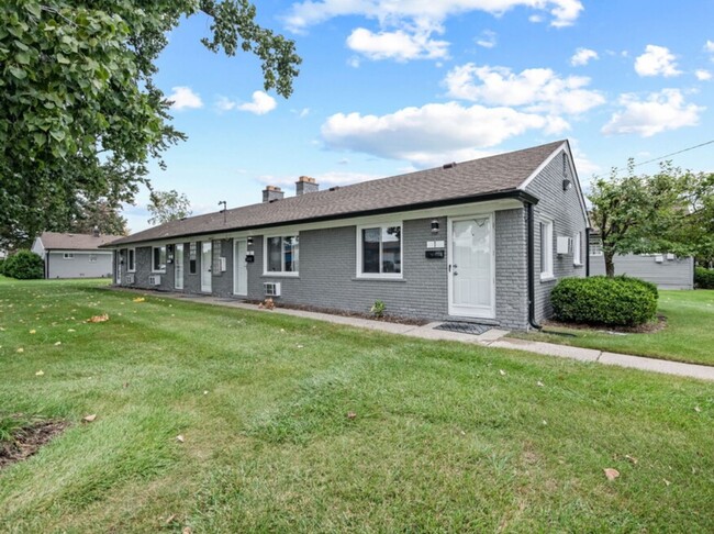 Ranch Apartment Homes in Great Troy Location