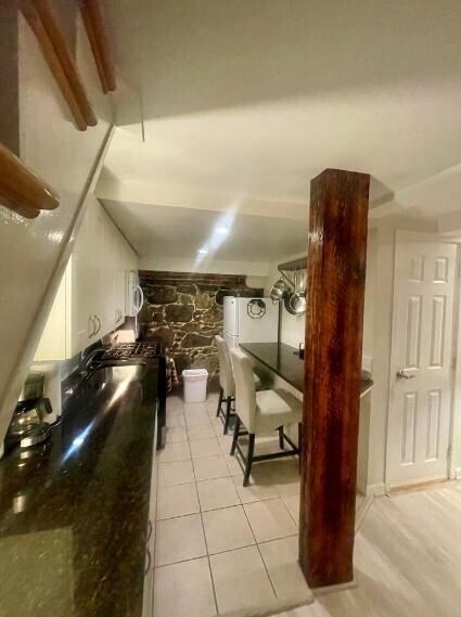 37 Grove St, Unit 1 in Boston, MA - Building Photo - Building Photo