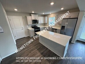 2403 Trailside Dr NE in Olympia, WA - Building Photo - Building Photo