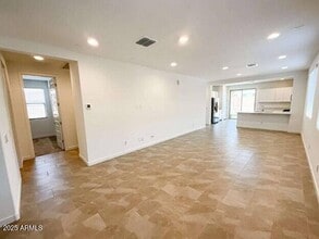 4439 N 94th Dr in Phoenix, AZ - Building Photo - Building Photo