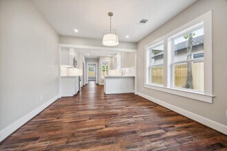 3438 Simmons St in Houston, TX - Building Photo - Building Photo