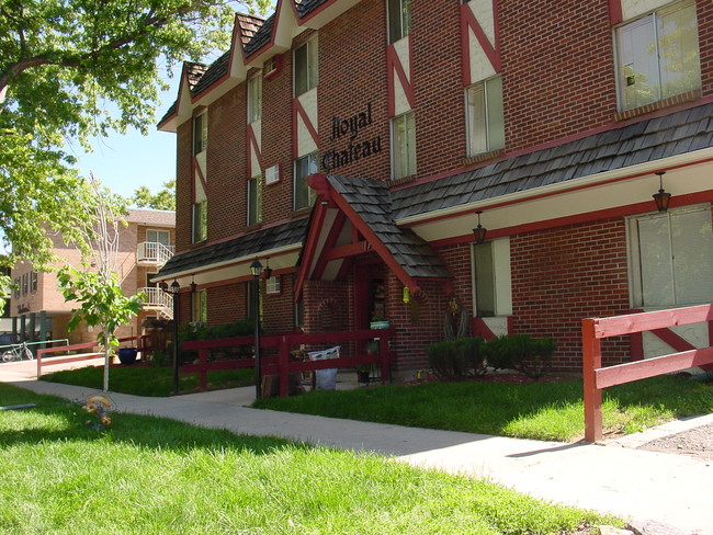 LaCour Apartments in Denver, CO - Foto de edificio - Building Photo