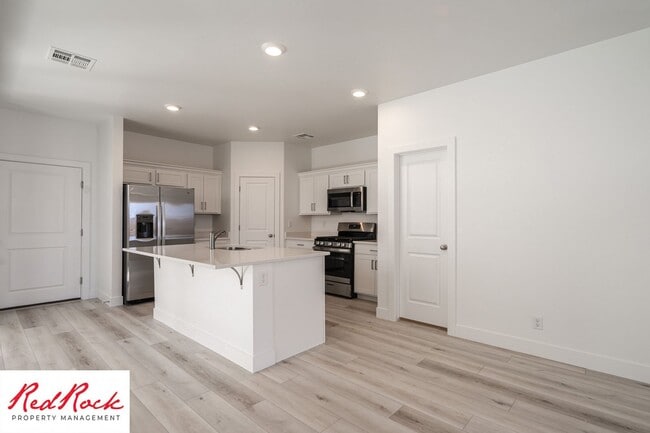 6084 Silver Birch Ln in Saint George, UT - Building Photo - Building Photo