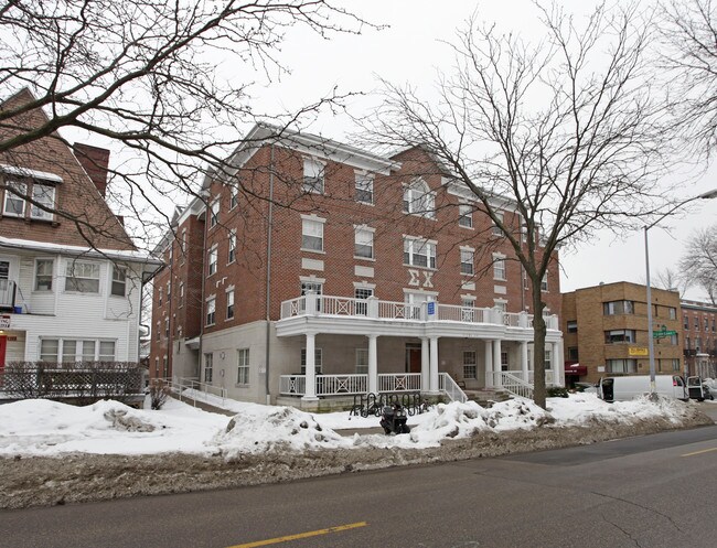 221 Langdon St in Madison, WI - Foto de edificio - Building Photo
