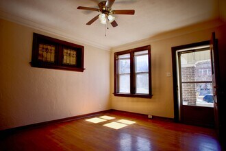 3927 Dunnica Ave, Unit 1F in St. Louis, MO - Building Photo - Building Photo