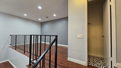8283 Willis Ave in Los Angeles, CA - Building Photo - Building Photo