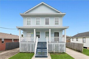 2722 Mexico St in New Orleans, LA - Building Photo