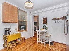 76 G St, Unit 1 in Boston, MA - Building Photo - Building Photo