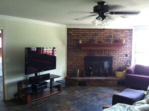 5750 Tryon Rd in Longview, TX - Building Photo - Building Photo