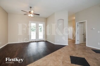 5510 Bristol Bay Ln N in Jacksonville, FL - Building Photo - Building Photo