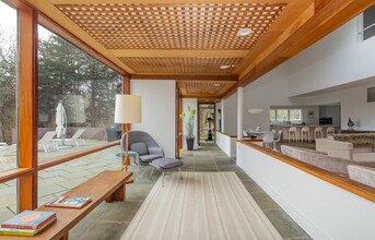 4108 Noyack Rd in Sag Harbor, NY - Building Photo - Building Photo