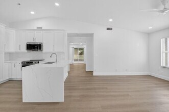 5047 Brian Blvd in Boynton Beach, FL - Building Photo - Building Photo