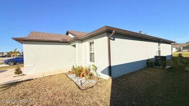 5154 Armina Pl in Fort Pierce, FL - Building Photo - Building Photo