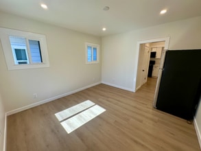 1443 Linden Ave in Long Beach, CA - Building Photo - Building Photo