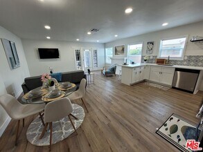 3509 W 59th St in Los Angeles, CA - Building Photo - Building Photo