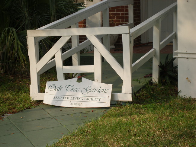 Oak Tree Gardens in West Palm Beach, FL - Building Photo - Other