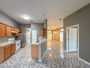 603 Mosswood Dr in Conroe, TX - Building Photo - Building Photo