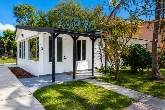 property at 113 SE 8th Ave