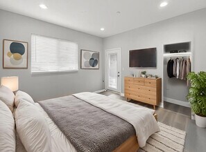 5401 Carlin St in Los Angeles, CA - Building Photo - Building Photo