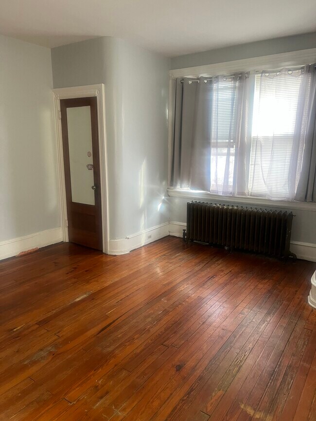 5124 N Broad St in Philadelphia, PA - Building Photo - Building Photo