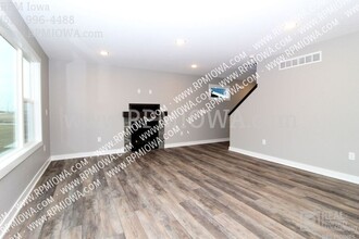 1815 NE Heritage Dr in Grimes, IA - Building Photo - Building Photo
