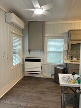 37 Basset St, Unit 37-1B in Lynn, MA - Building Photo - Building Photo