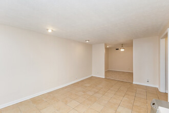 3504 Pleasant Valley Rd, Unit 2 in Nashville, TN - Building Photo - Building Photo